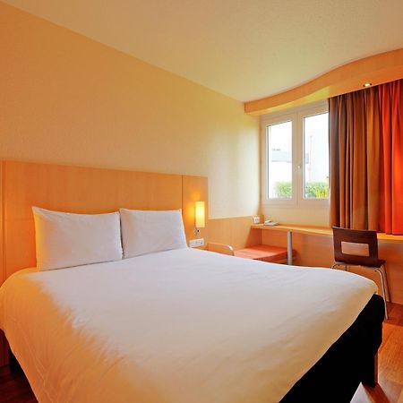 Отель Ibis Poitiers Beaulieu Номер фото
