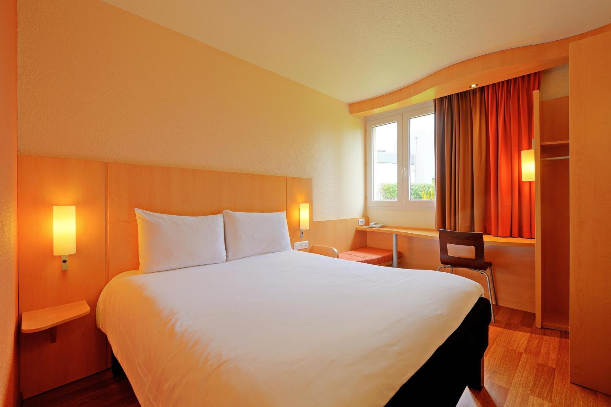 Отель Ibis Poitiers Beaulieu Номер фото