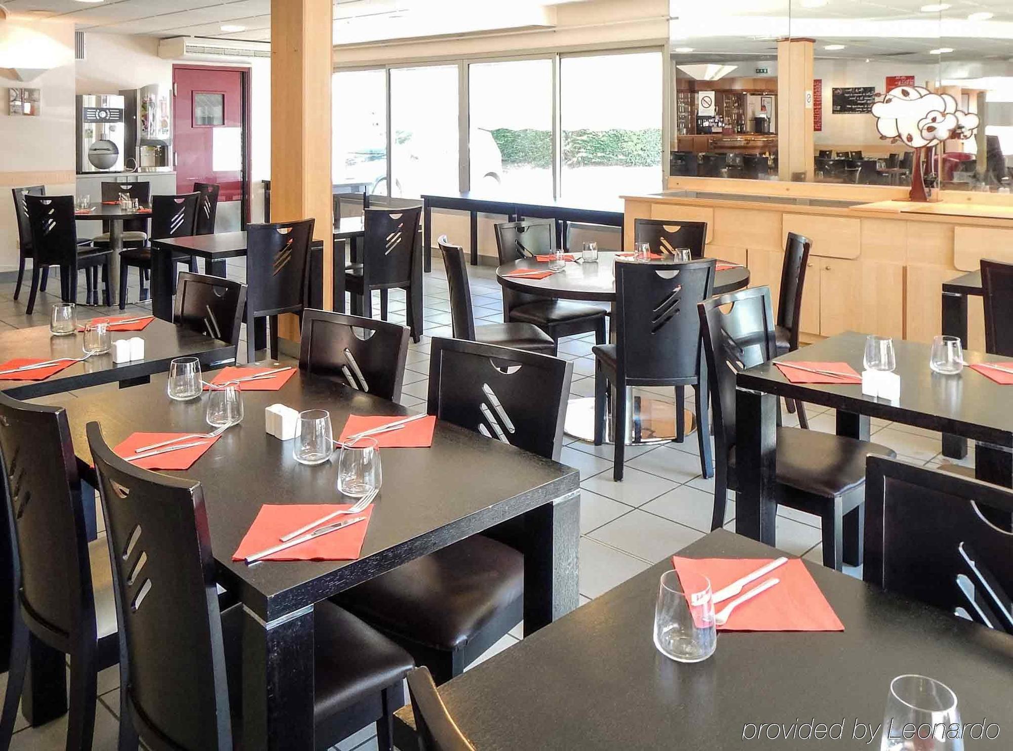 Отель Ibis Poitiers Beaulieu Экстерьер фото