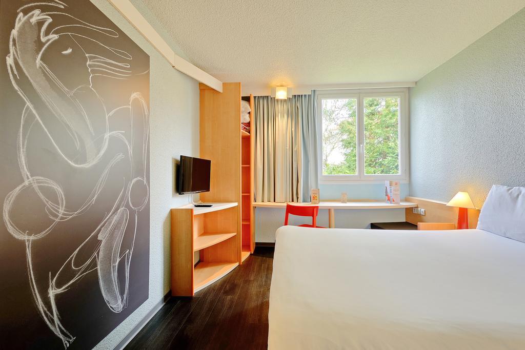 Отель Ibis Poitiers Beaulieu Номер фото